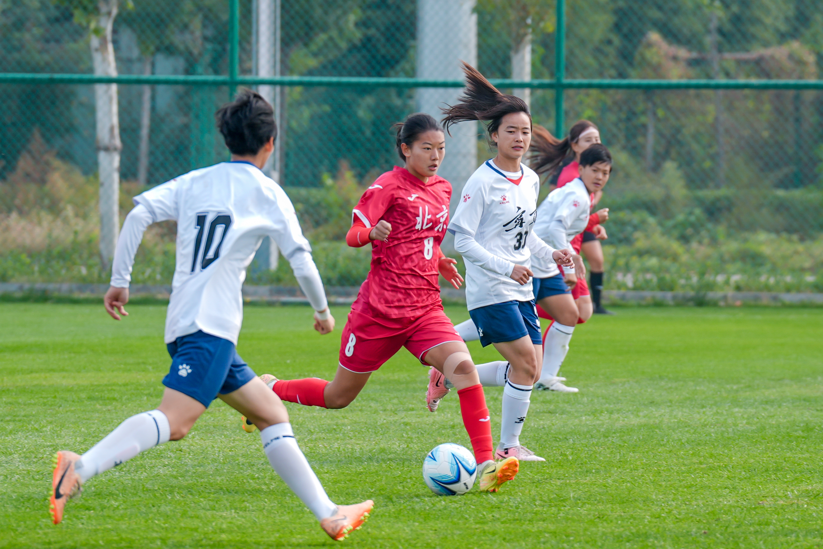 国际体育话题：女子足球锦标赛成热门赛事的简单介绍