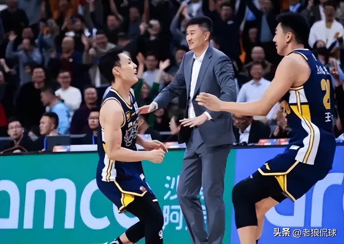 成都兴城大胜大连人，提升积分排名的简单介绍