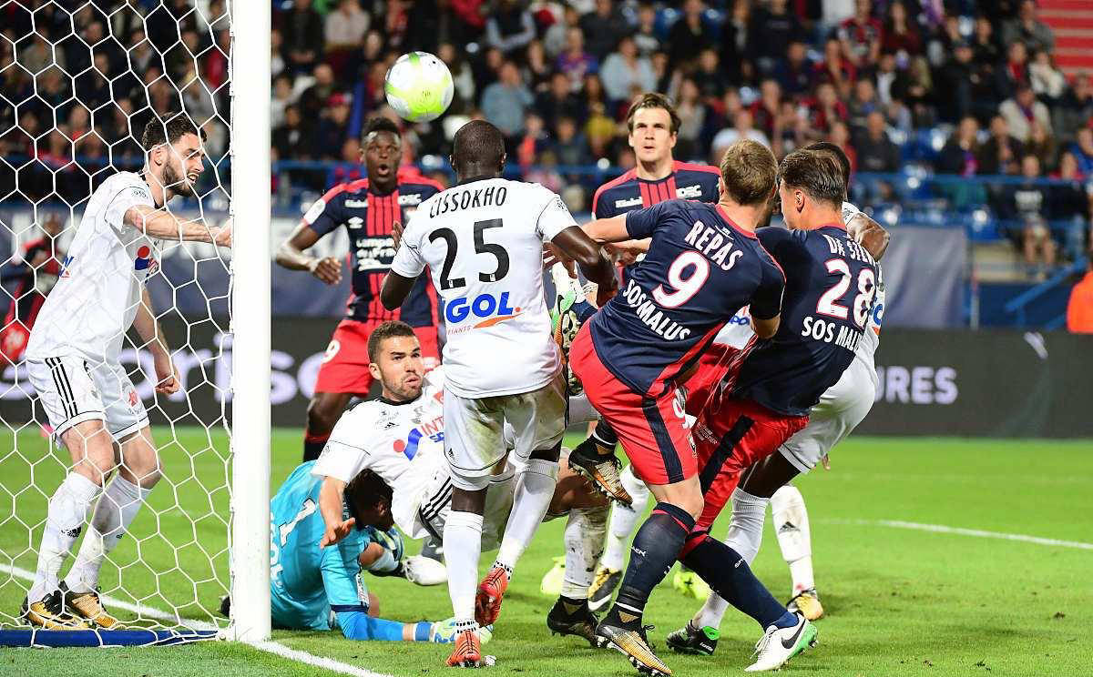 马赛主场不敌里昂，遭遇失利的简单介绍